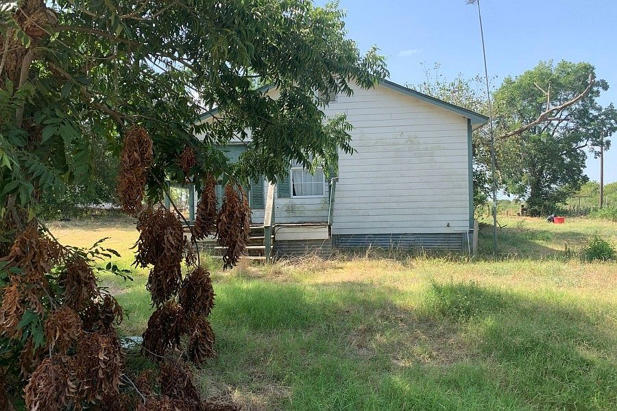 1st image of 434 E 8th Ave
