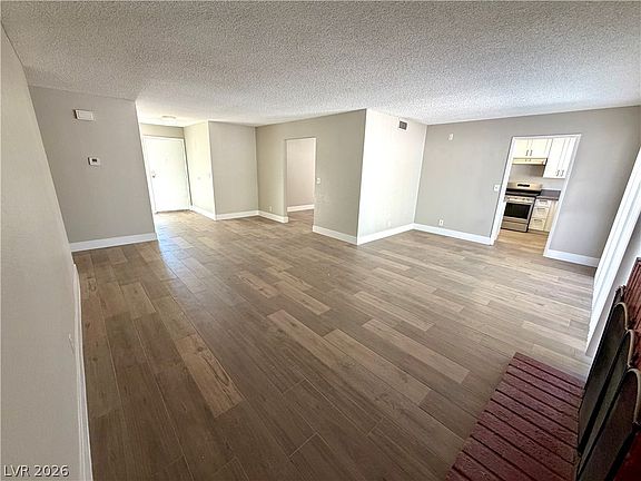 5th image of 6950 Wedgewood Way #0