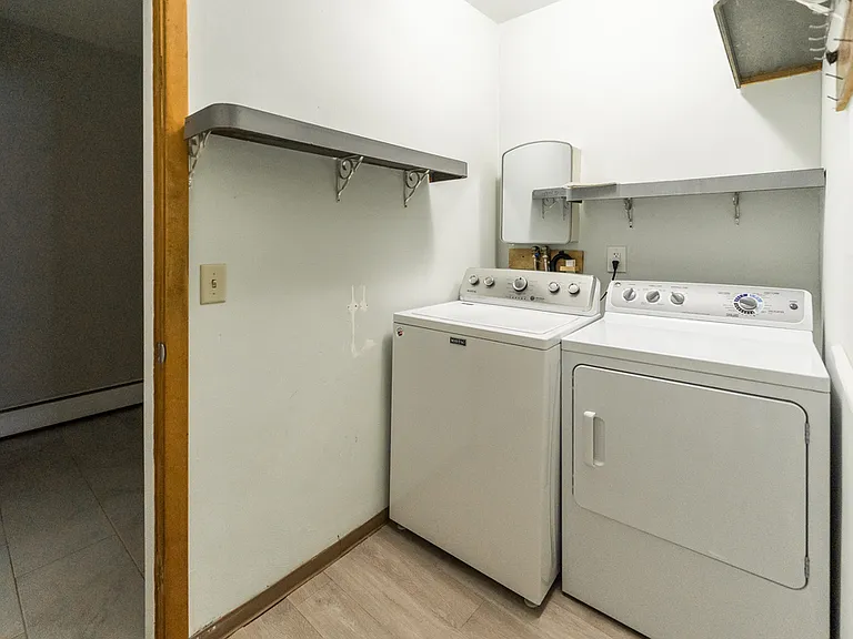 82 Terrace Dr — Photo 13