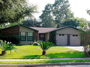 728 Noreda St, Angleton, TX 77515