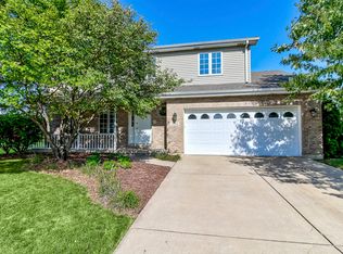 804 Winnebago Ct, Romeoville, IL 60446