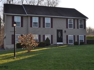123 Schell Run Ln, Tyrone, PA 16686