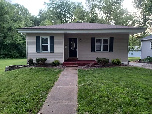 1434 Laurel St Photo 1