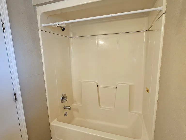 2534 Foraker Ave #1 — Photo 2