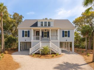 806 Jungle Rd, Edisto Island, SC 29438