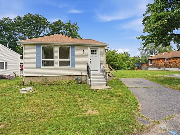 5th image of 51 Terrace Ave