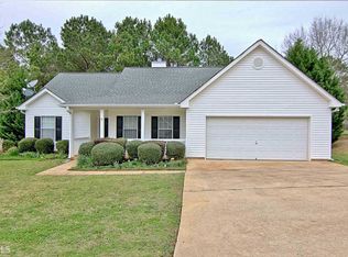 132 Calico Loop, Grantville, GA 30220