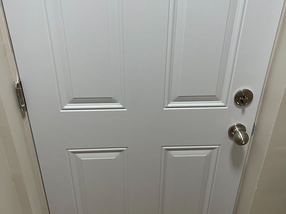 2nd image of 21 Keelson St