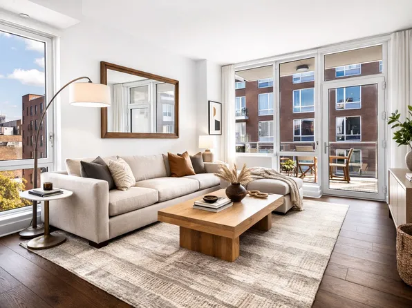 212 North Ninth Street image 1 of 14