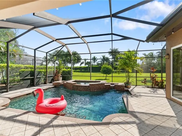 7692 Cottesmore Dr, Naples, FL 34113