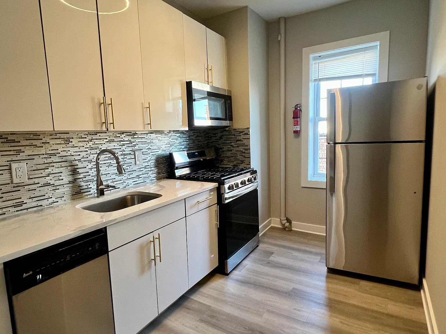 1 bed, 650 sqft, $1,995 — Photo 3