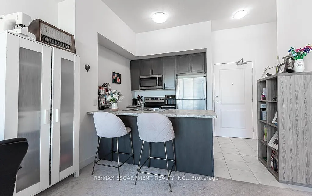 1 bed, $1,999 — Photo 3