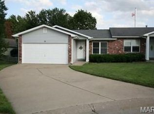 12 Windstream Ct, Saint Peters, MO 63376