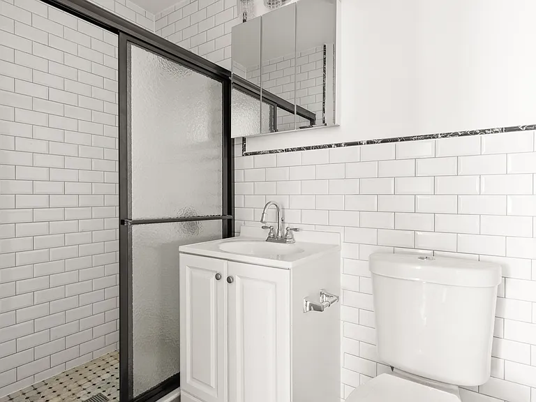 1401 Atlantic Ave #3 — Photo 8