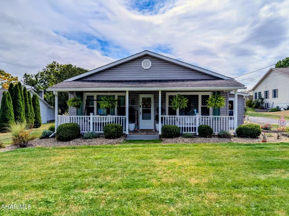 178 Old Town Rd, New Paris, PA 15539