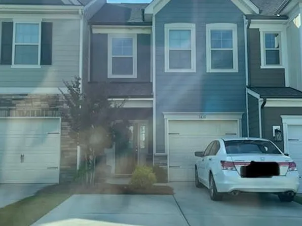 1410 Crest Creek Ct, Clover, SC 29710