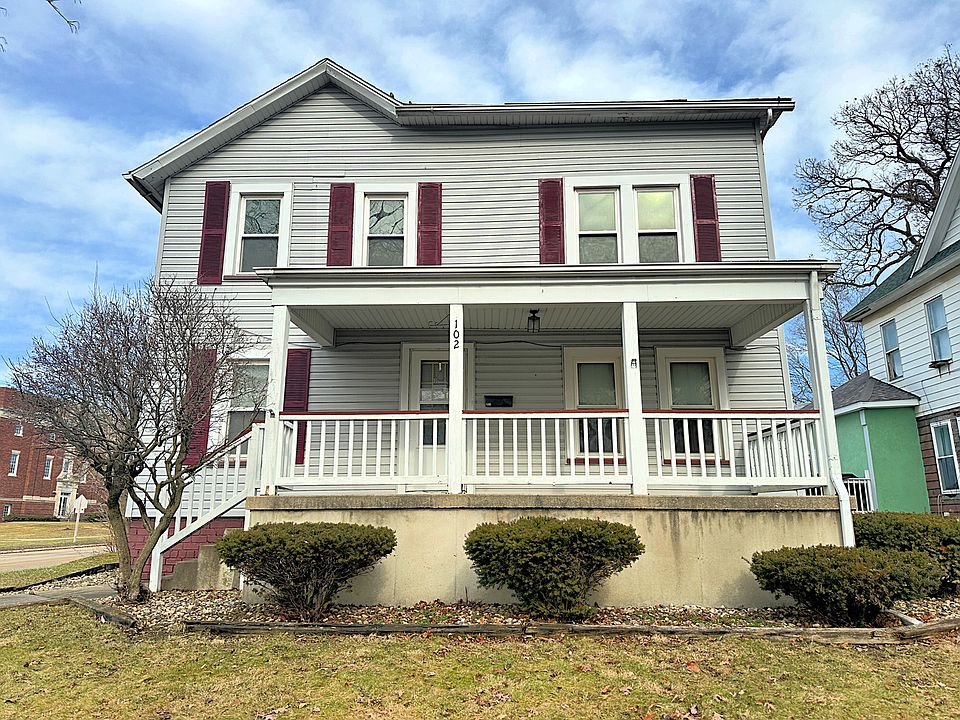 1st image of 102 E Lincoln Ave