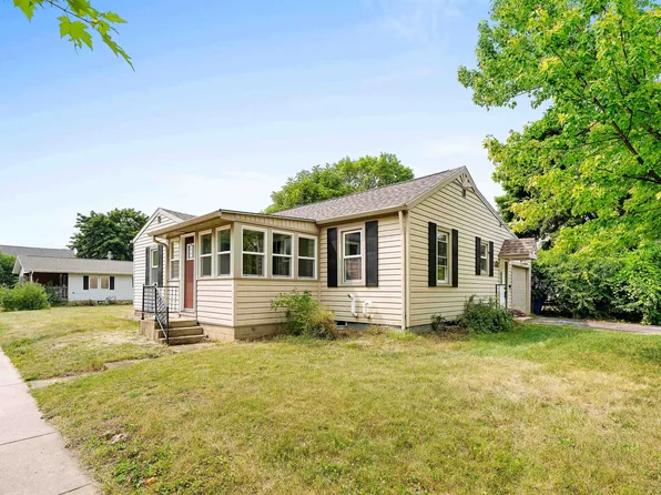 415 Eden Ave, Kaukauna, WI 54130