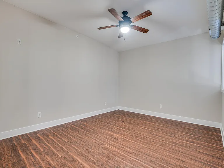 2001 Spring Garden St #303 — Photo 22
