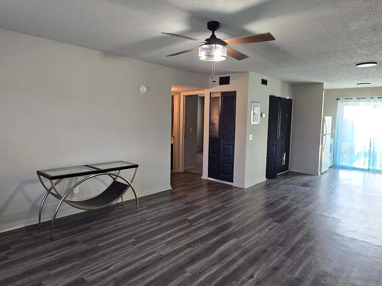 2 bed, 750 sqft, $925 — Photo 1