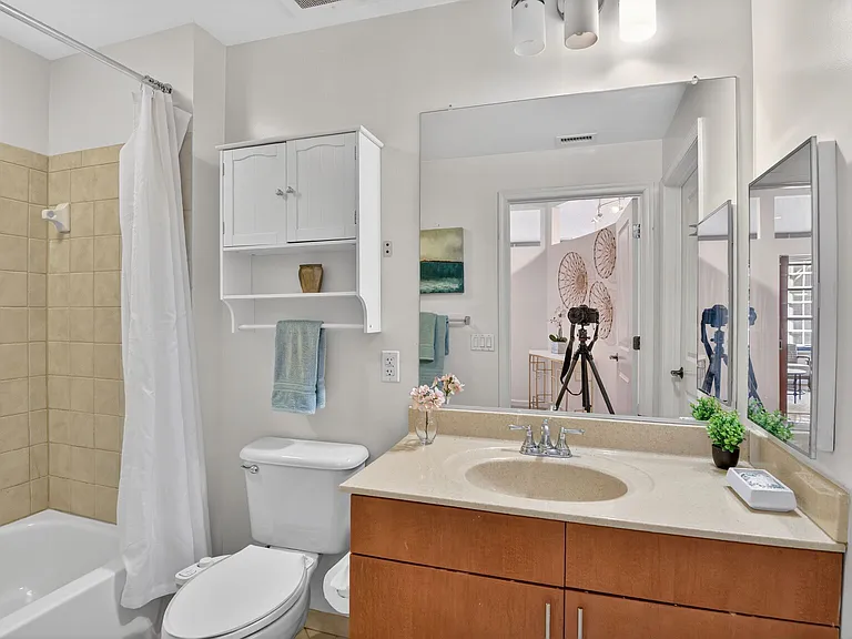 1390 Kenyon St NW #418 — Photo 14