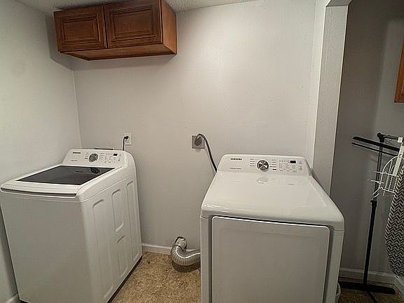 5th image of 7543 Forest Glen Rd