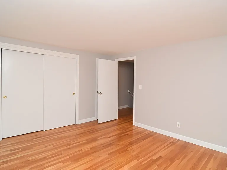 37-49 Arcadia Ave #45 — Photo 18