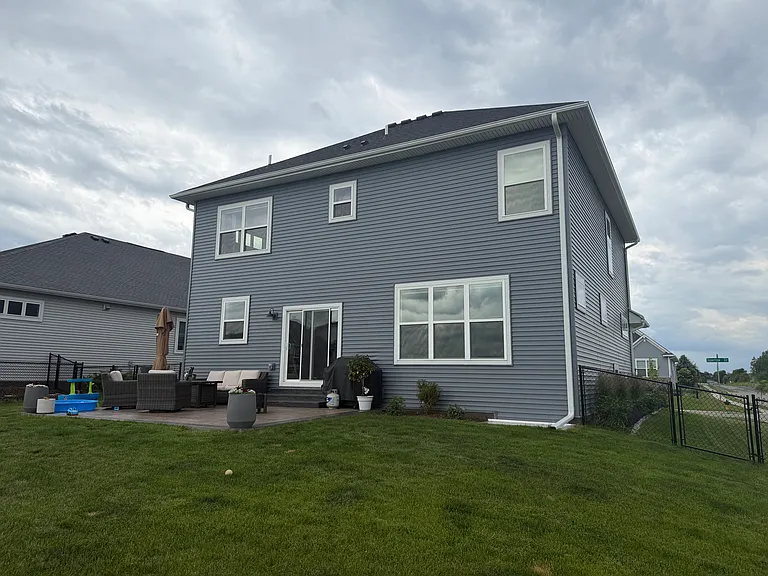 1903 Sparrow Dr — Photo 3
