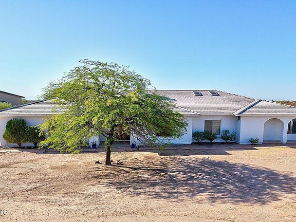 4th image of 20701 W BLACK KNOB Street