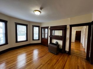 57 John St, Worcester, MA 01609