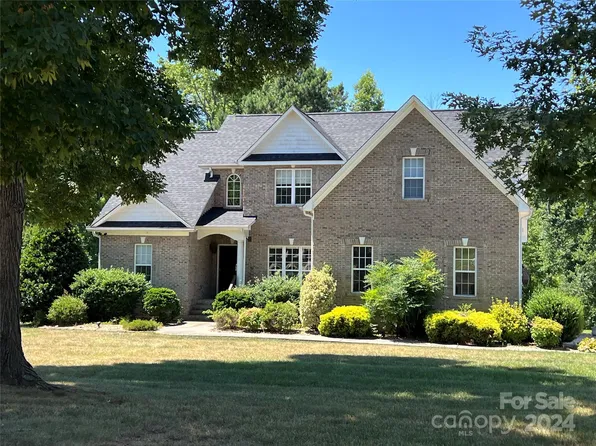 391 Autumnlight Dr, Salisbury, NC 28147