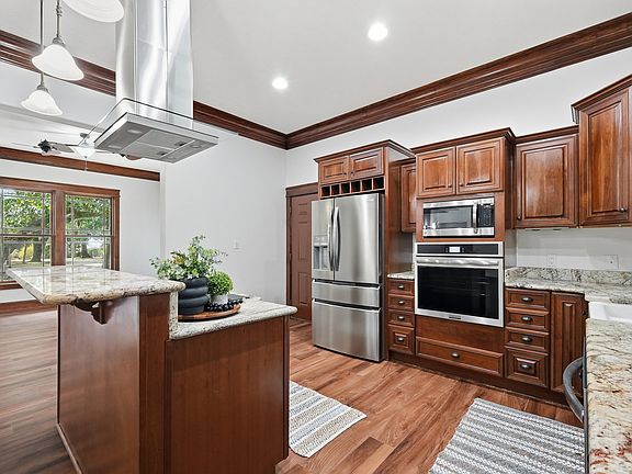 2nd image of 5128 Soundside Dr