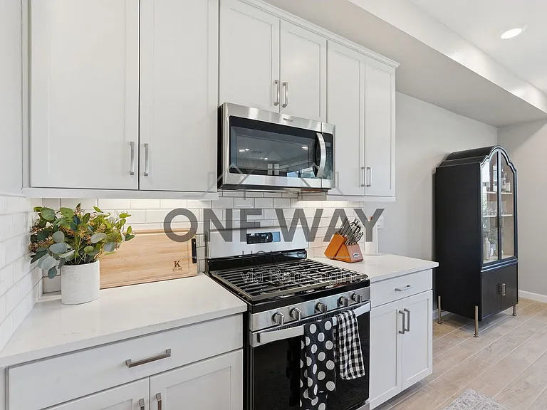 5832 E Rose Garden Ln — Photo 12