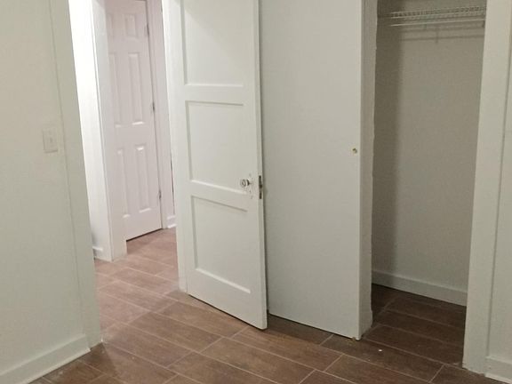 4th image of 2914 W 2nd St