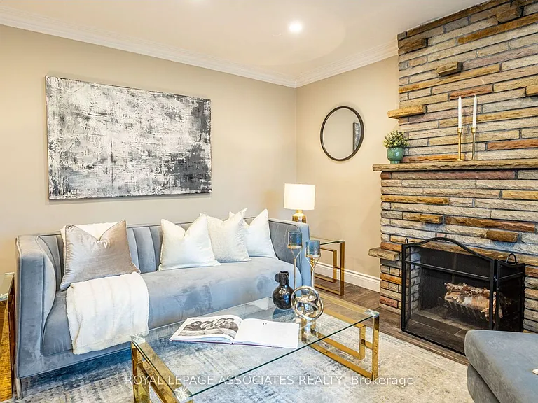 203 Cromwell Ave #MAIN — Photo 8