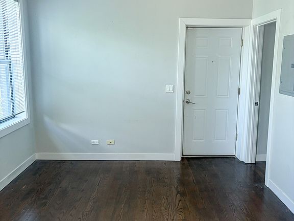 4th image of 2048 N Damen Ave #3W