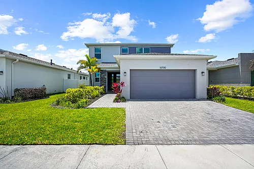 10700 SW Gloriana St Photo 1