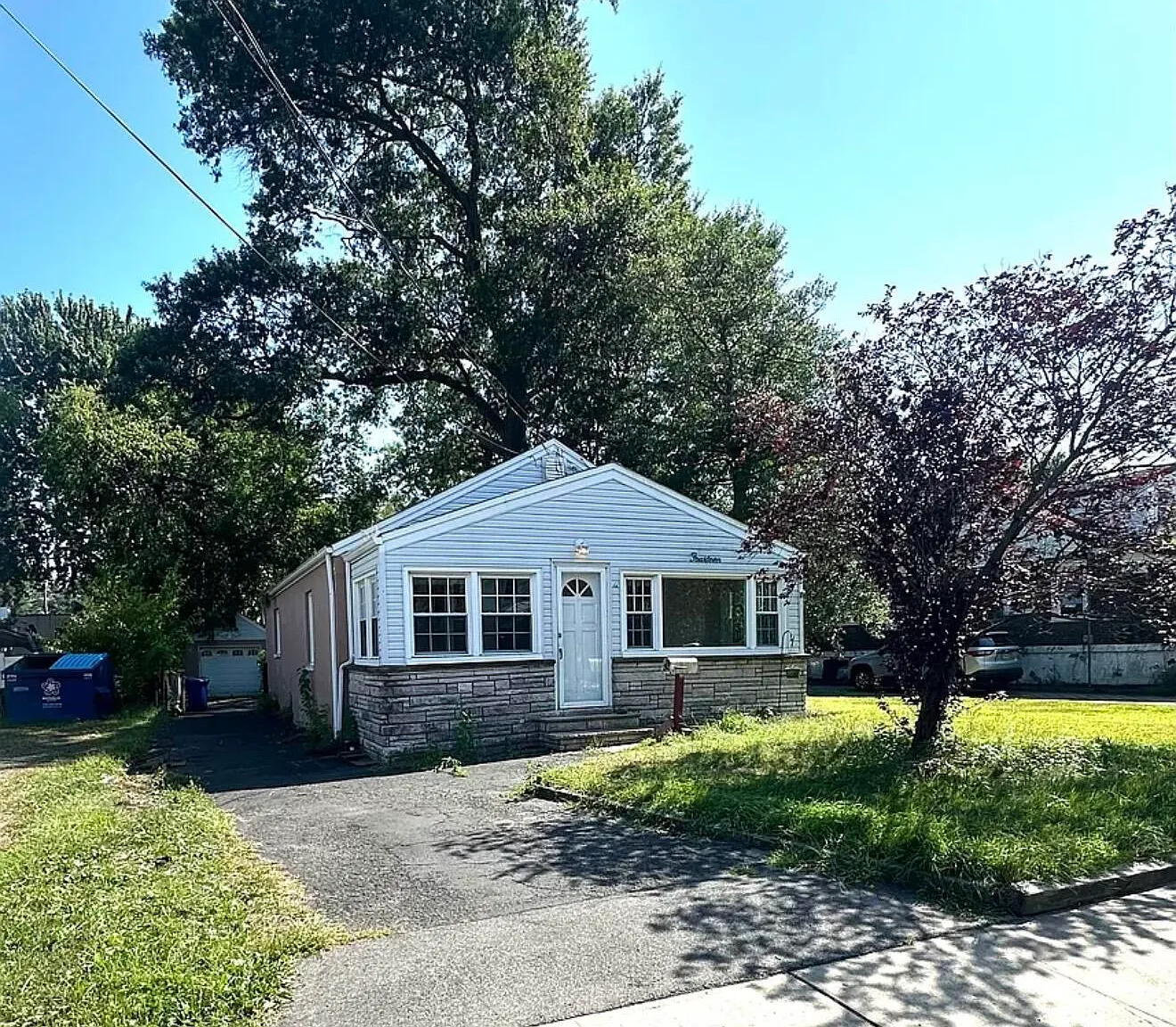 2 bed, 792 sqft, $2,300 — Photo 1
