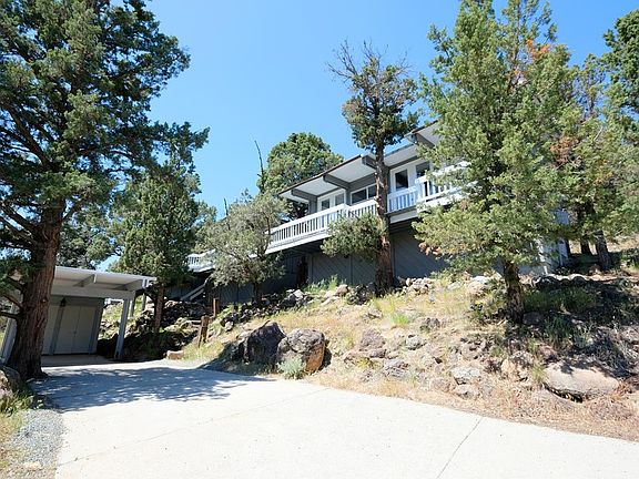 3rd image of 15402 Deer Ln