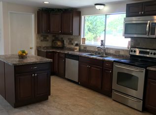 1009 Hickory Dr, Las Cruces, NM 88005