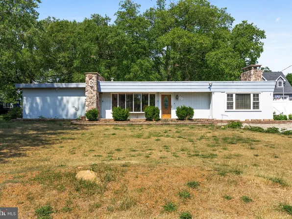 84 Alden Ave, Delran, NJ 08075