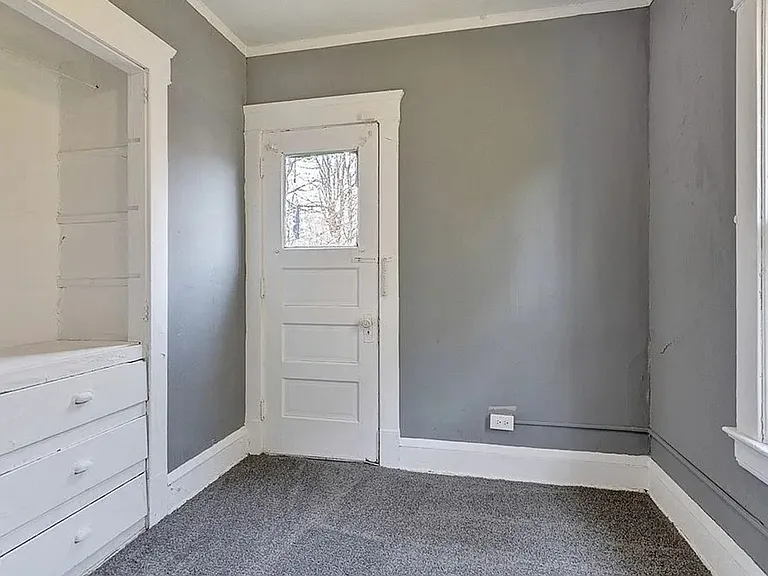 9901 Yale Ave — Photo 8