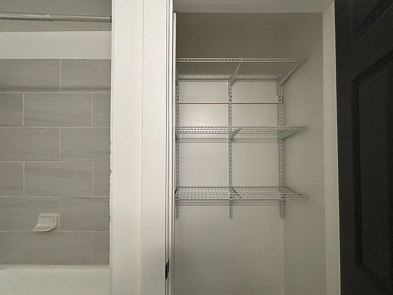 Northgate Addison Apartments — Photo 16