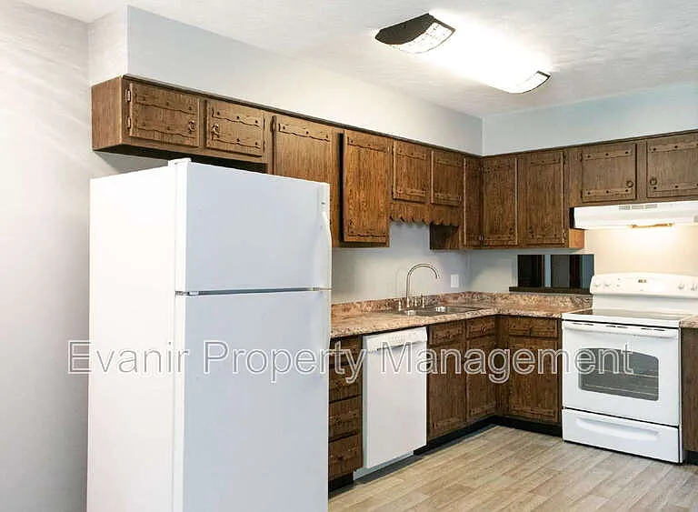 3160 Honeysuckle Dr — Photo 16