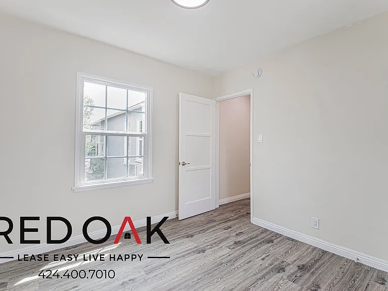 2609 W 48th St #2 — Photo 11