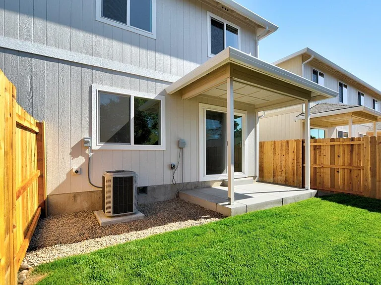 7433 Denman Ct — Photo 25