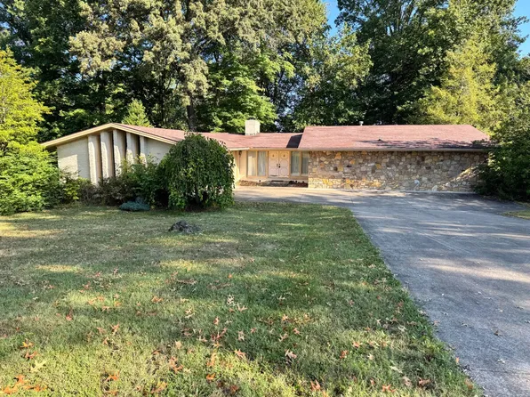 1305 Bambridge Ln, Campbellsville, KY 42718