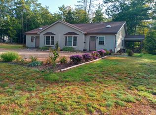 42 Destinee Ln UNIT A & B, Naples, ME 04055