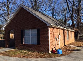 518 Peters St, Calhoun, GA 30701