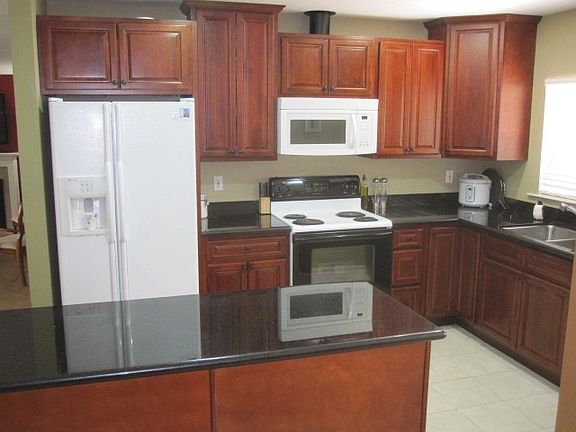2nd image of 432 Oriole Ave